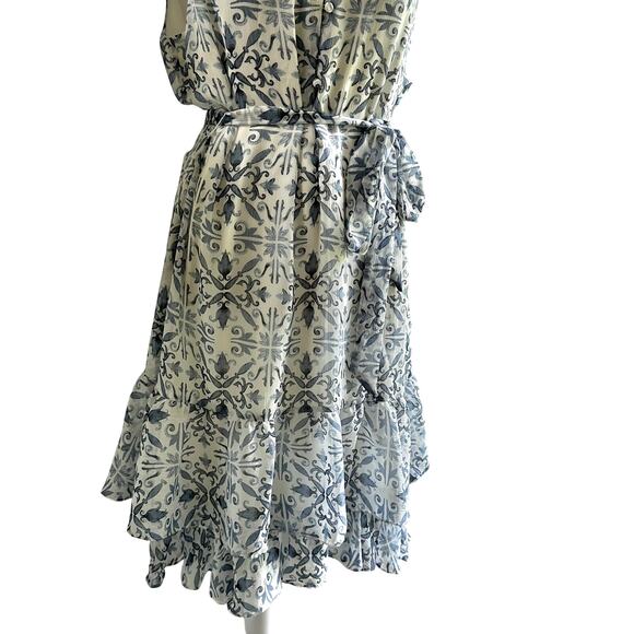 WHBM Blue Floral Dress Size Medium Sleeveless Tiered Resort Romance Style - Picture 5 of 10